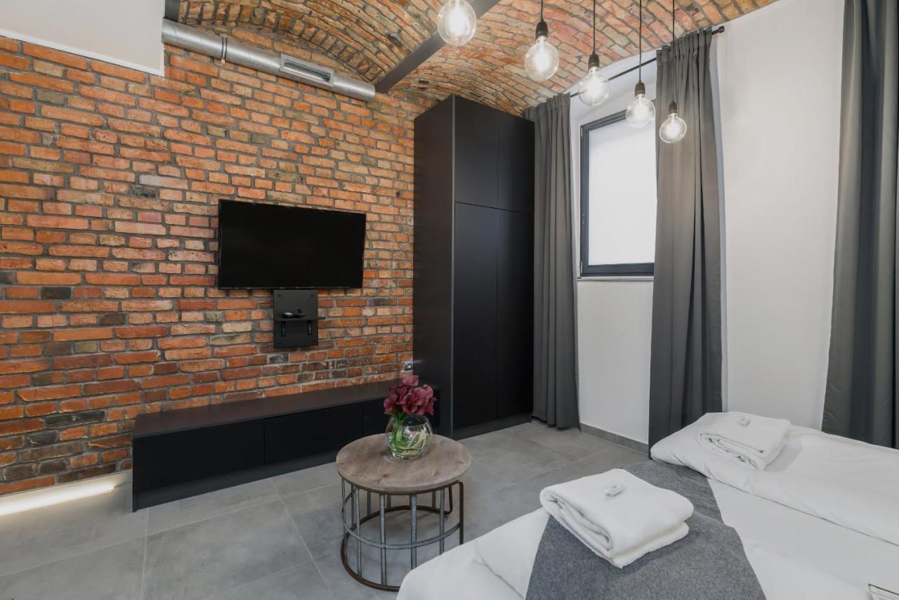 Level -1 Loft Apartments City Center Kopernika Poznan Exterior foto